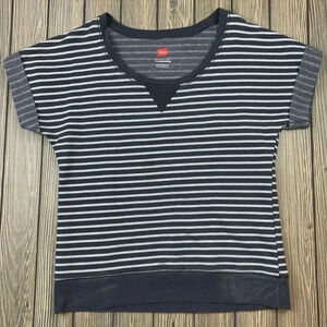 Hanes Women’s Short Sleeve Cuffed Scoop Neck Striped Shirt‎ Gray White, Size Med